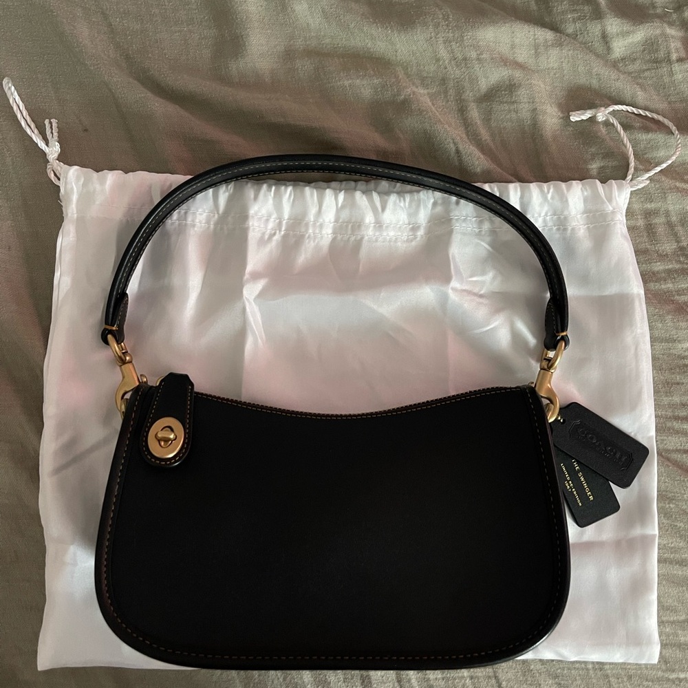 Coach Black Swinger Shoulder Bag